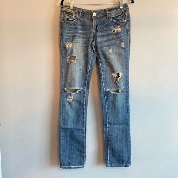 Almost Famous Low Rise Distressed Faded Skinny Ankle Jeans - Picture 2 of 9